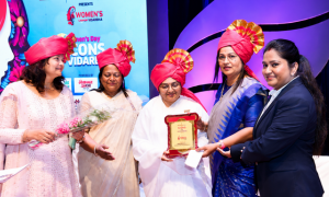 Women's Achiever Award 2012